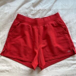 ALO Yoga Lowkey shorts
